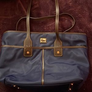 DOONEY AND BOURKE navy blue shoulder bag